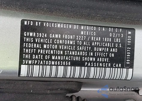 2013 Volkswagen Beetle 2.5L Entry из США, поврежденный, VIN 3VWFP7AT0DM663656